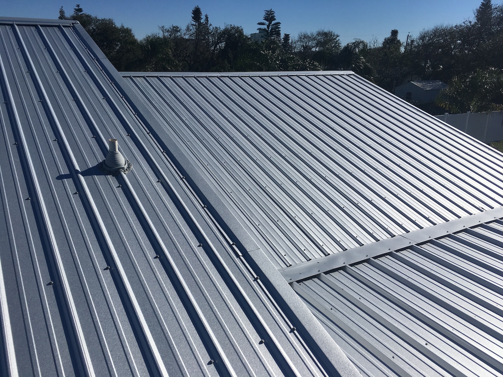 Metal Roofing - Jacksonville Commercial Roofers