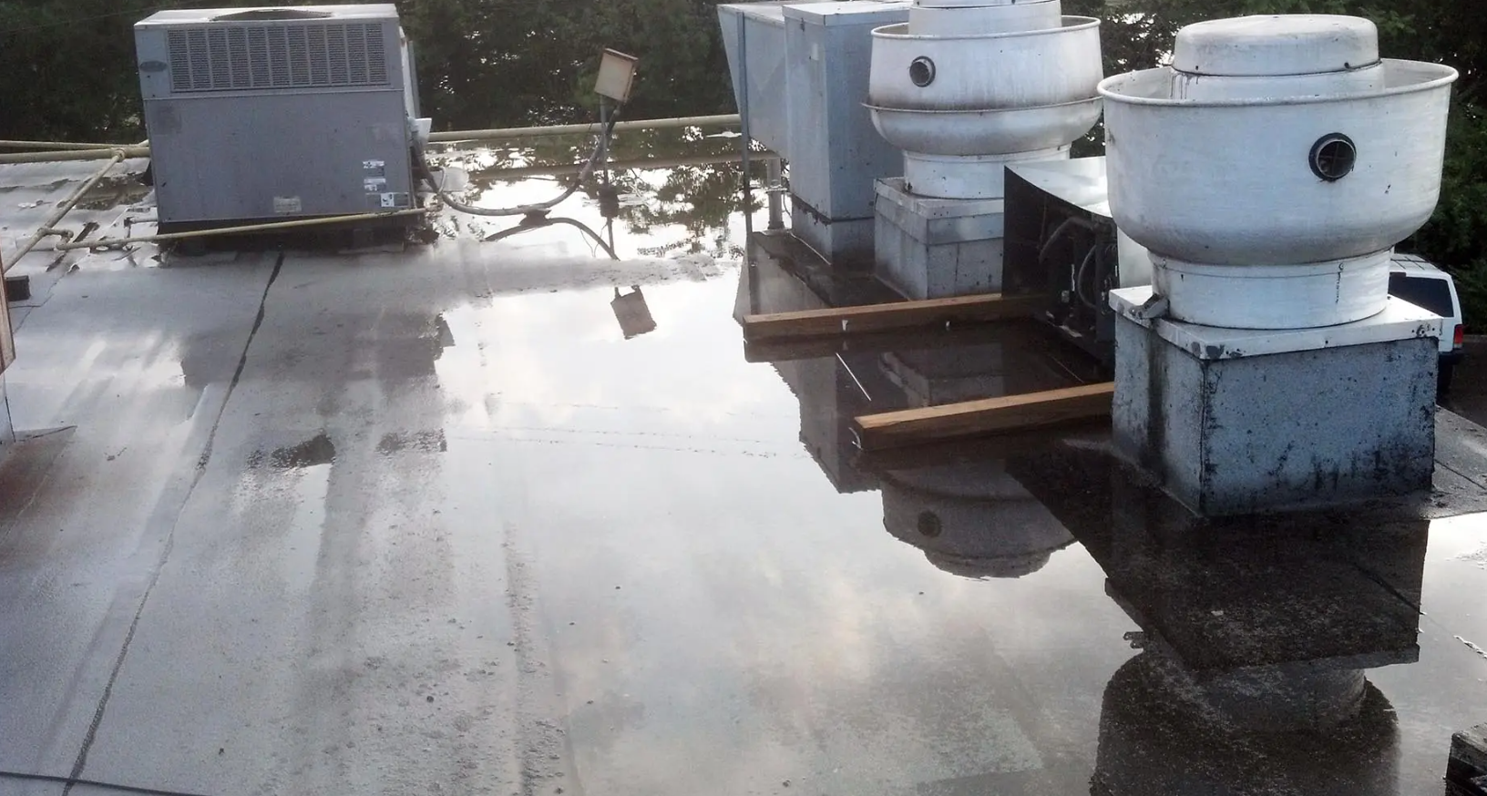 commercial-roof-storm-damage-repair